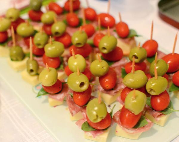 Petiscos Rápidos Espetinhos de Presunto e Queijo 